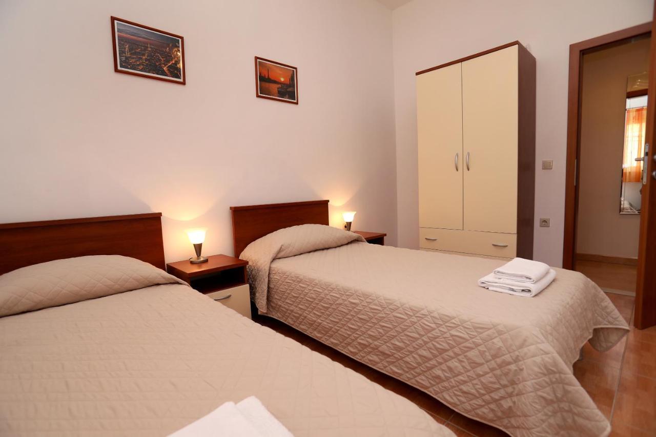 Apartment Kuzmanic *
