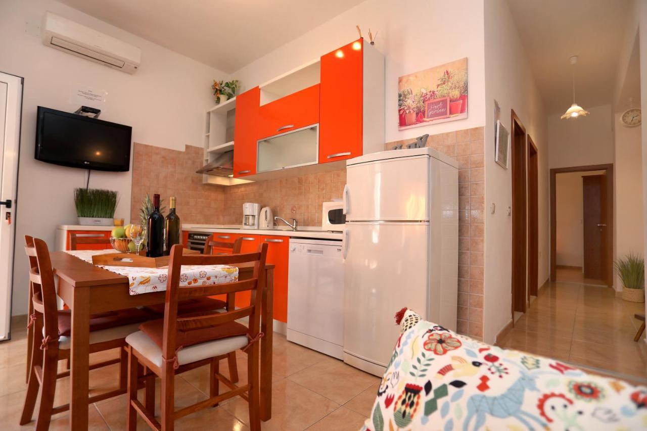 Apartment Kuzmanic *